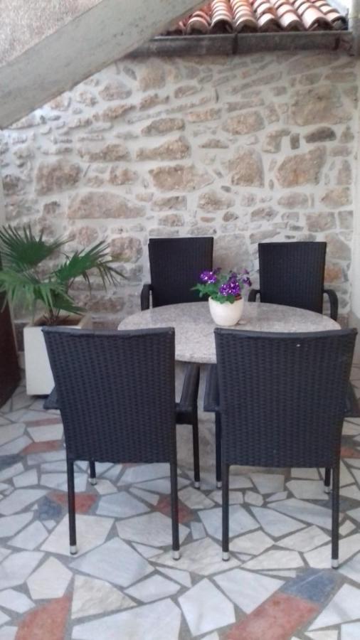 Apartment Magdic Brzac Luaran gambar