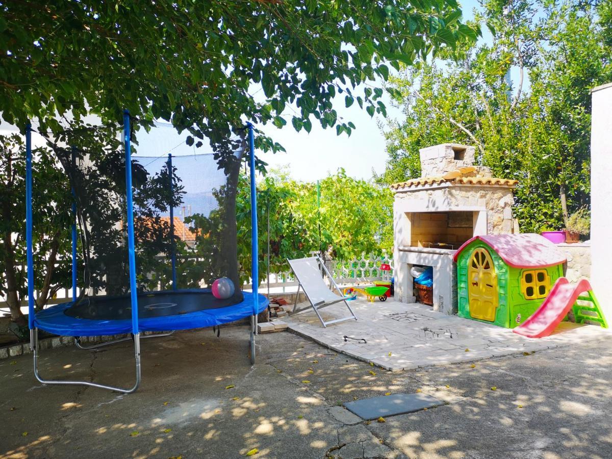Apartment Magdic Brzac Luaran gambar