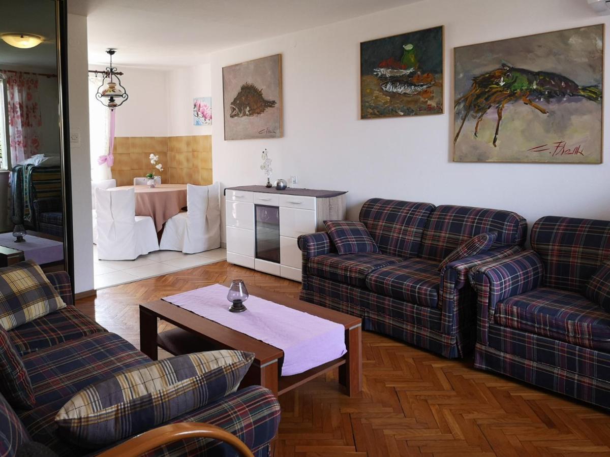 Apartment Magdic Brzac Luaran gambar
