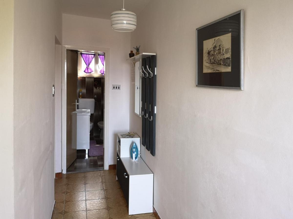 Apartment Magdic Brzac Luaran gambar