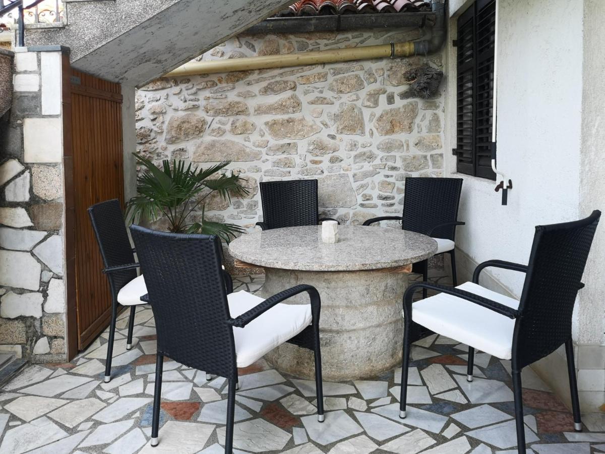 Apartment Magdic Brzac Luaran gambar