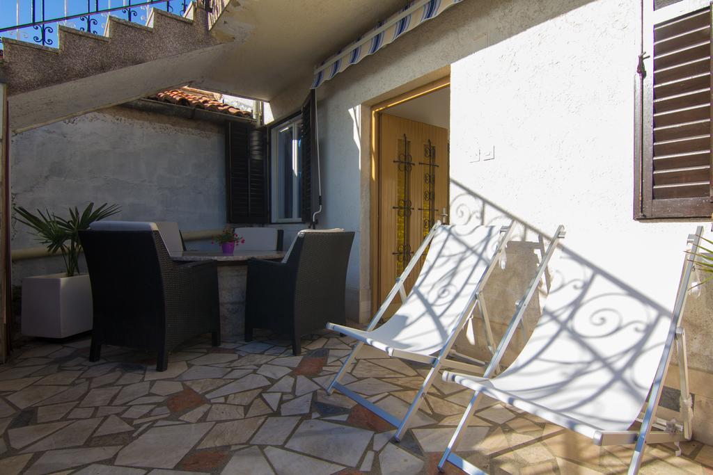 Apartment Magdic Brzac Luaran gambar