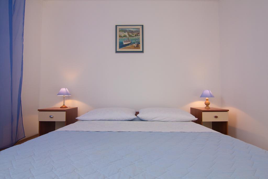 Apartment Magdic Brzac Luaran gambar